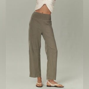 Anthropologie Pilcro Reese Smocked Pull-on Barrel Pants in Holly | XLP | EUC